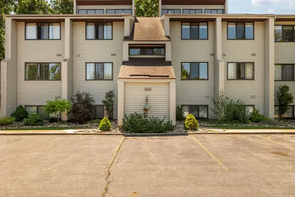 13662 S Thorn Creek, TraverseCity, MI 49684