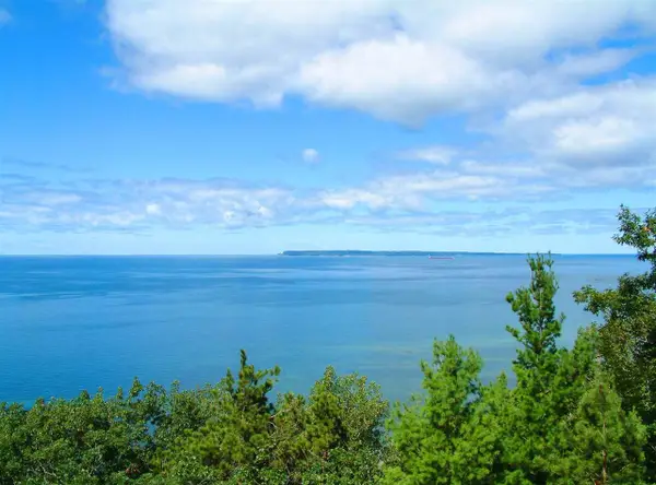 7C Pinnacle, GlenArbor, MI 49636