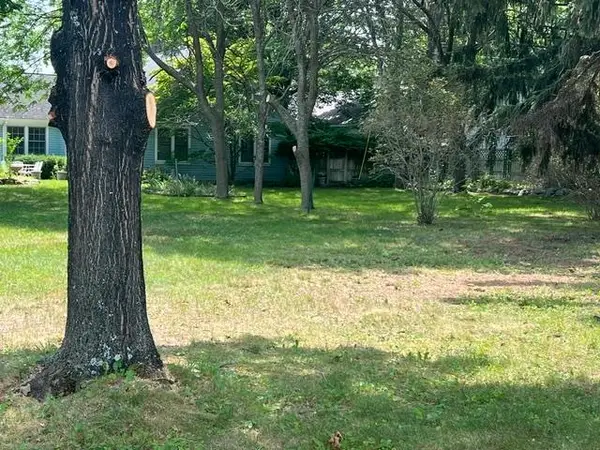 Lot H W Fifth, Northport, MI 49670