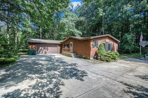 6313 Somerset, Cadillac, MI 49601