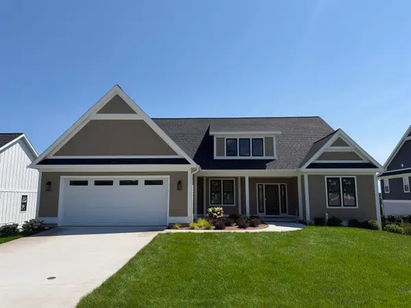 219 Vineyard Ridge, TraverseCity, MI 49686