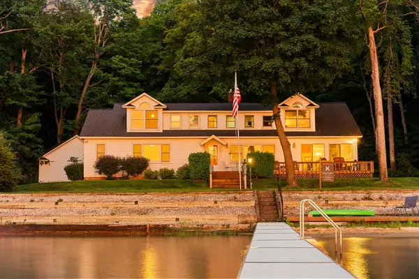 759 N South Long Lake, TraverseCity, MI 49684