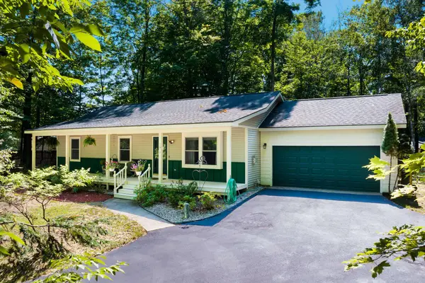 272 Lauri Wil, TraverseCity, MI 49696
