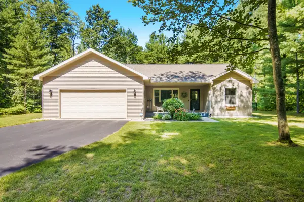 1691 Round Lake RD, Interlochen, MI 49643