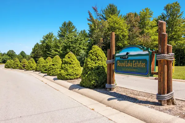 v/l Round Lake RD, Interlochen, MI 49643