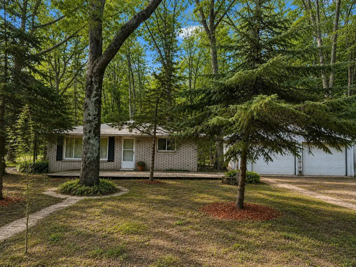 8903 Vagabond, Interlochen, MI 49643 - #1