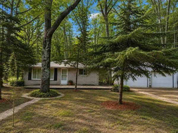8903 Vagabond, Interlochen, MI 49643
