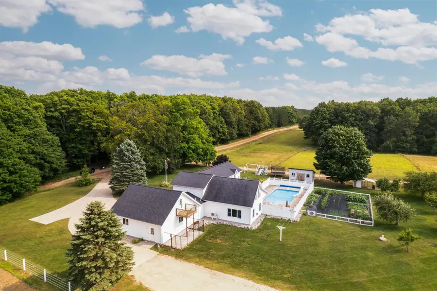 8382 SW Hudson, Springfield, MI 49633 - #2