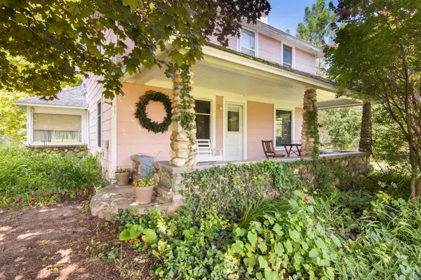 5360 Quarterline, Kewadin, MI 49648