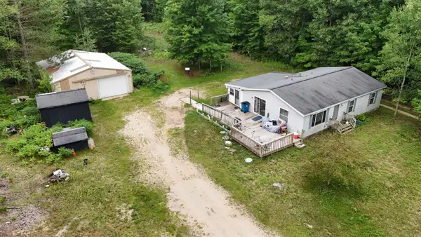 14441 Woods, Thompsonville, MI 49683