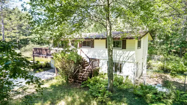 1155 Michigan, Frankfort, MI 49635