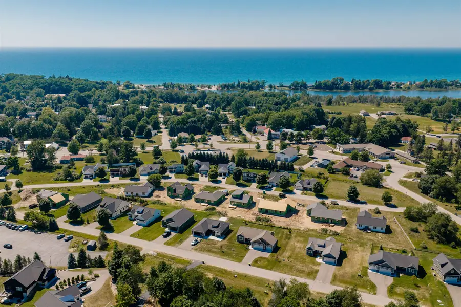 11527 S Sunset, Empire, MI 49630 - #2