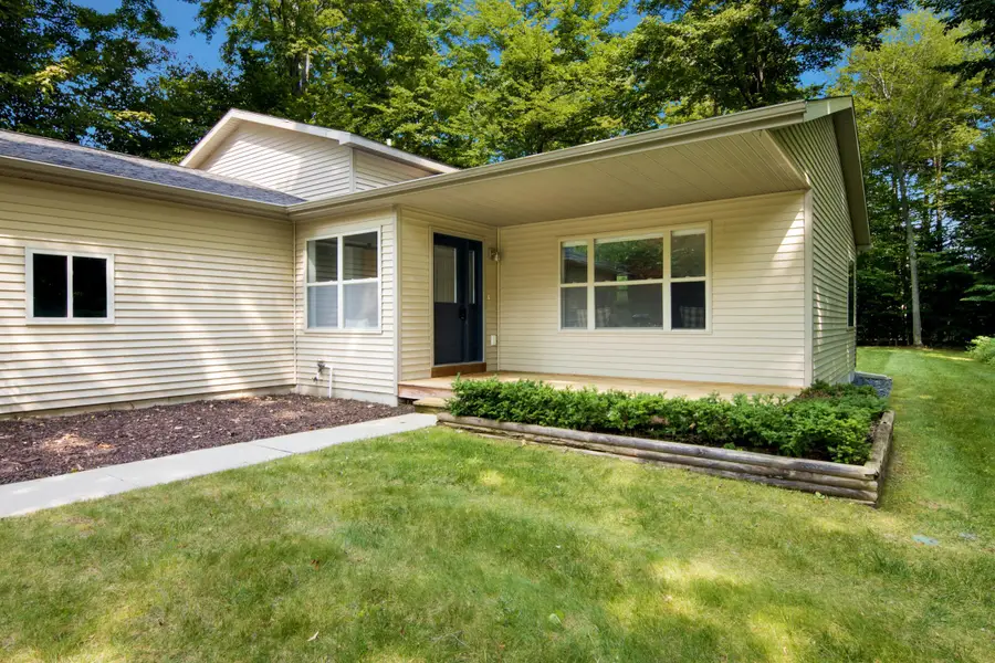 19921 Beechridge DR, Almira, MI 49650 - #2