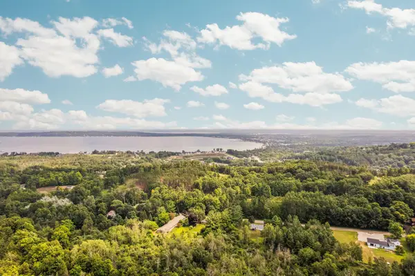 13596 S High Point DR, TraverseCity, MI 49684