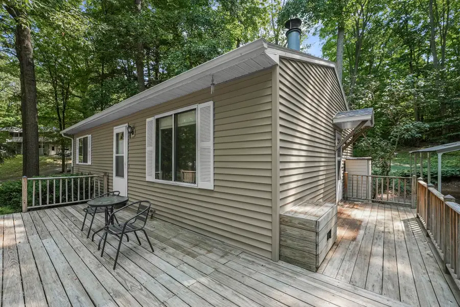 1392 Valley DR, Garfield, MI 49685 - #3