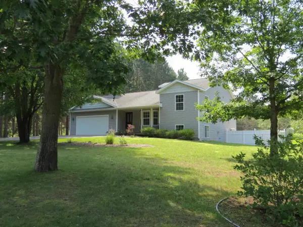 10763 Sweet Lilac, Interlochen, MI 49643