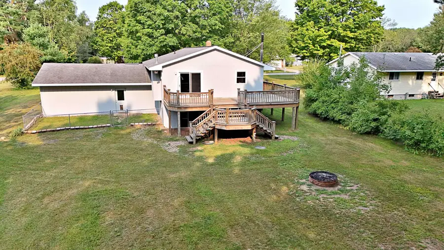 8133 Cherry LN, Cadillac, MI 49601 - #3