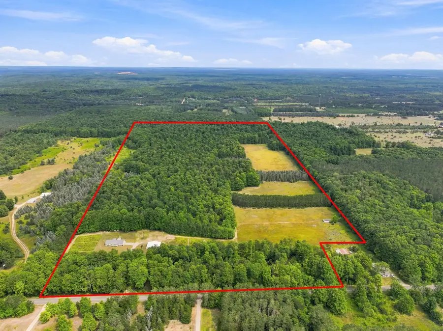 275 S 35 RD, Cadillac, MI 49601 - #2