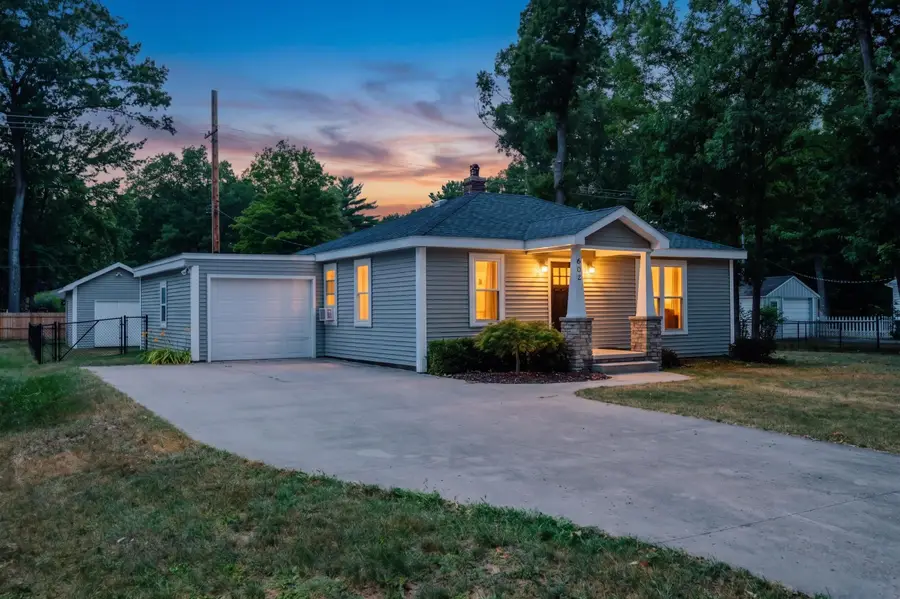 602 Cromwell, Traverse City, MI 49686 - #3