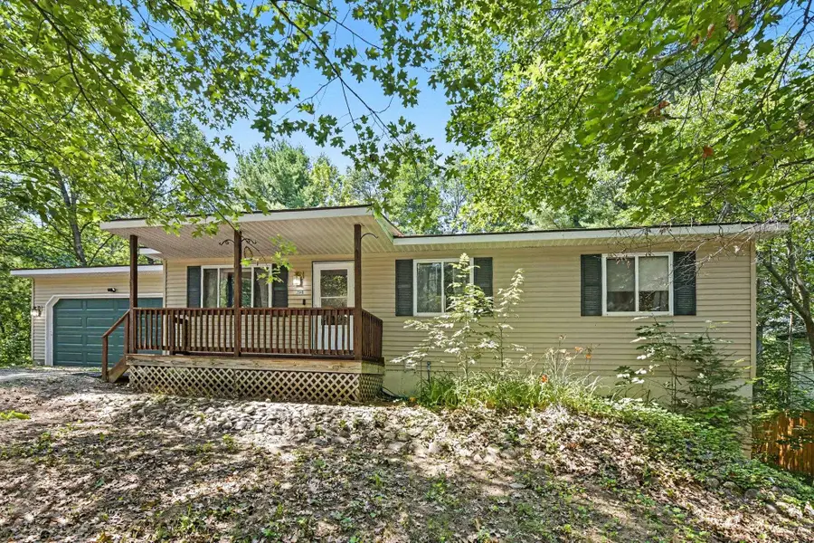 2940 Artist, Interlochen, MI 49643 - #2