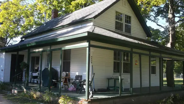 5629 Main, RapidCity, MI 49676