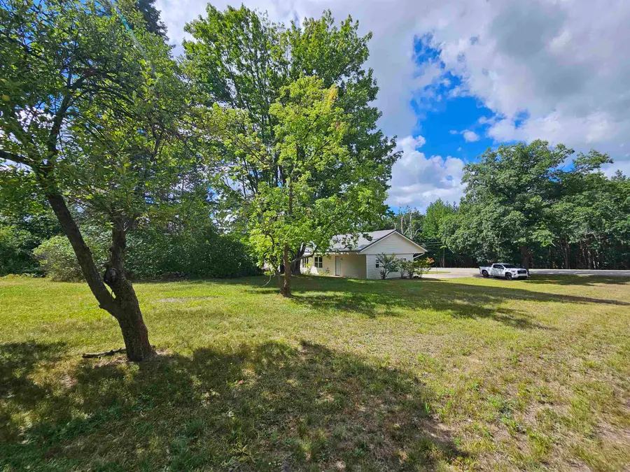 5095 N Crosby, Cadillac, MI 49601 - #2