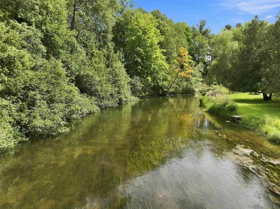 2137 W Rainbow RD, McBain, MI 49657 - #3