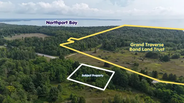 7801 S West Bay Shore DR, Northport, MI 49670