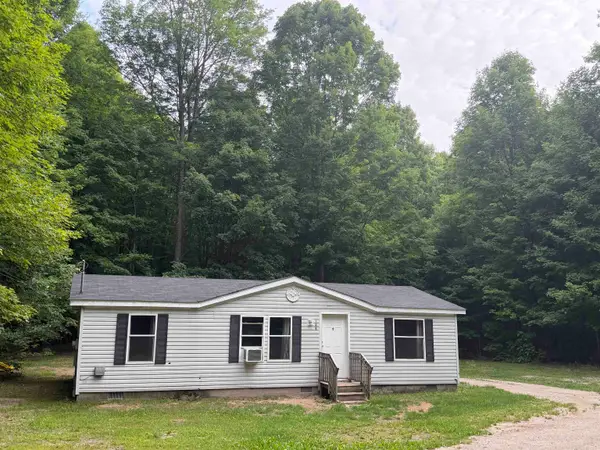 129 Pinecrest, Beulah, MI 49617