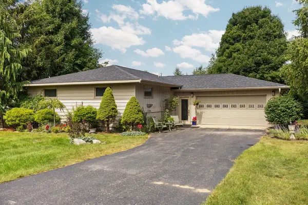 4881 Ridge Crest, Williamsburg, MI 49690