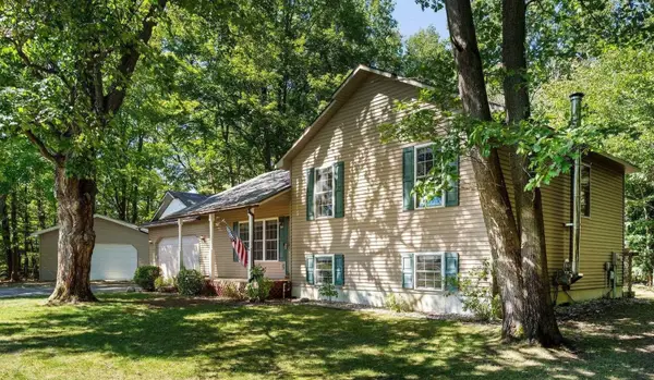 10350 Gray Fox, Interlochen, MI 49643