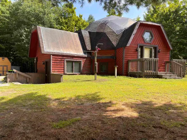 9980 Cresent, TraverseCity, MI 49685