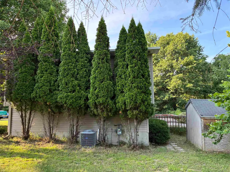 6228 Applewood, Williamsburg, MI 49690 - #3