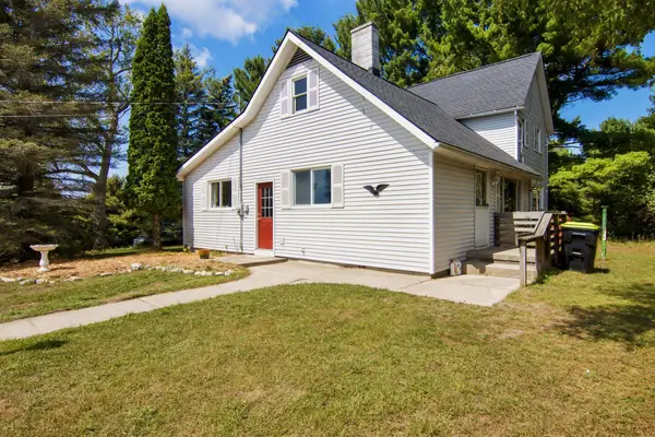 7726 Peebles RD, CentralLake, MI 49622