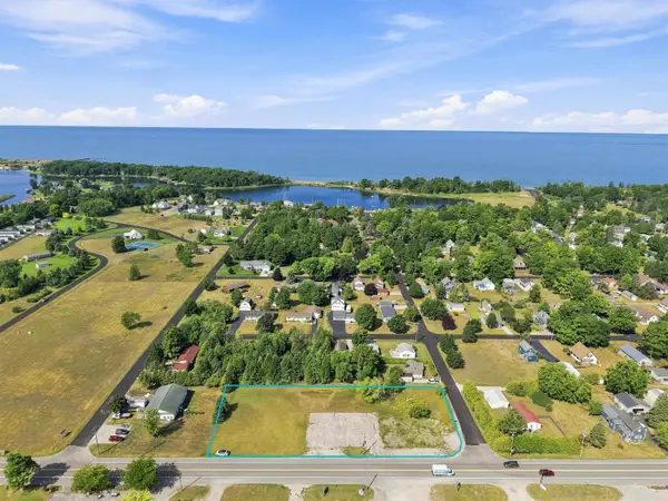 17080 Northwood, Arcadia, MI 49613