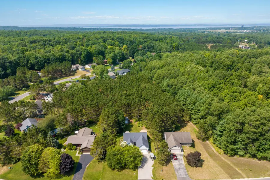 4478 Hampshire DR, Williamsburg, MI 49690 - #2
