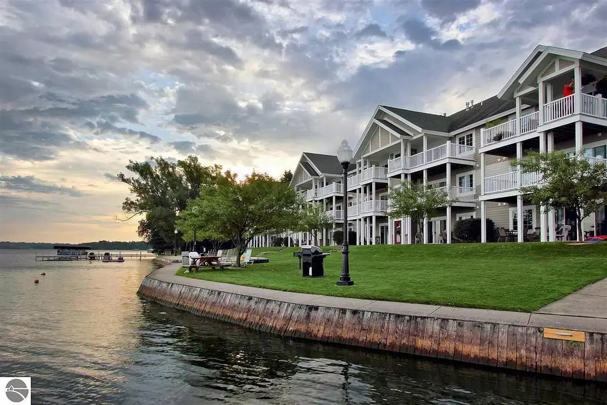 1246 Sunnyside, Cadillac, MI 49601 - #1