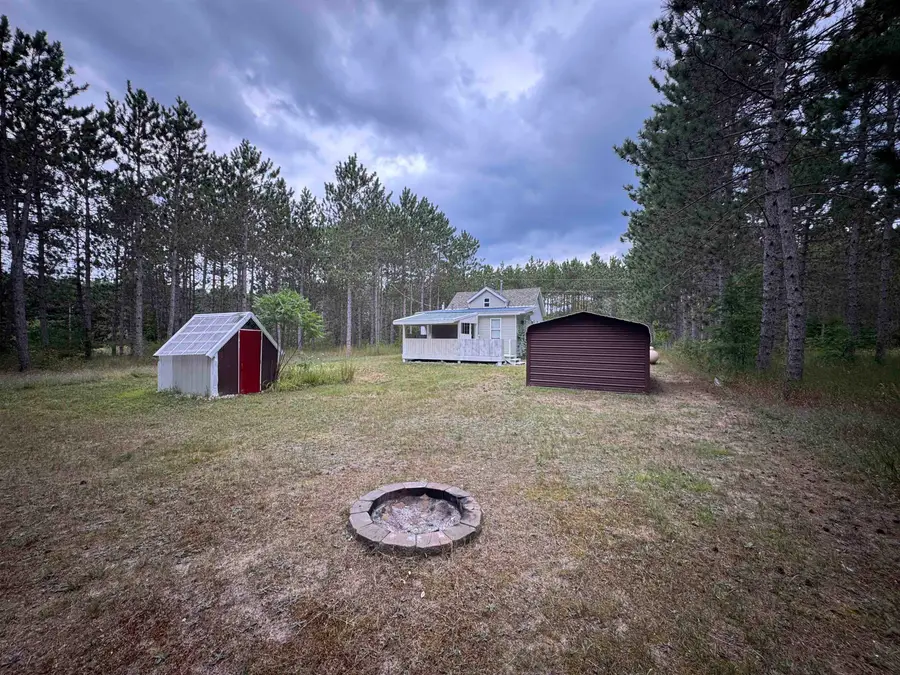 14915 Pauls PL, Beulah, MI 49617 - #3