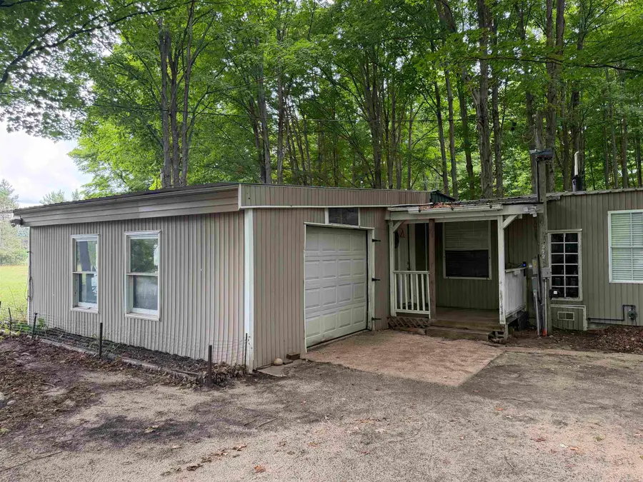 272 S Haze, Beulah, MI 49617 - #2