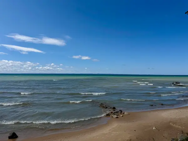 00 Shawnee, Kewadin, MI 49648
