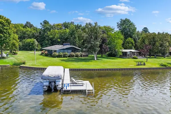 3748 E Duck Lake, Grawn, MI 49637