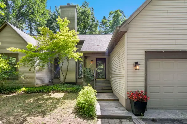 5522 Trager, TraverseCity, MI 49696
