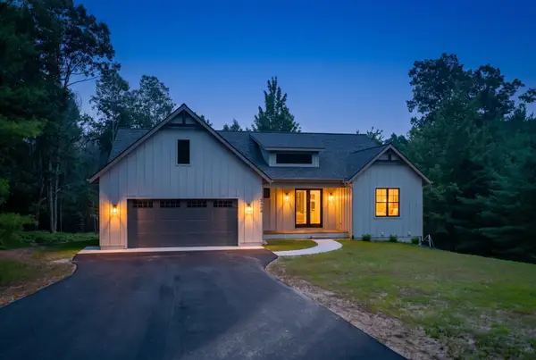 3494 Village Circle, TraverseCity, MI 49686