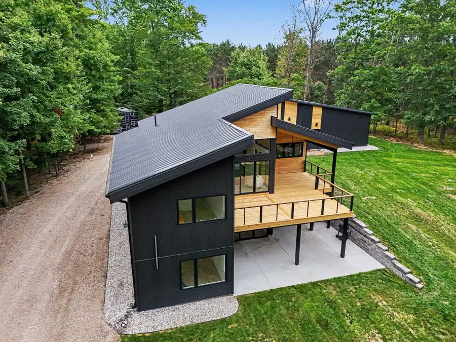 5228 Hanna, Williamsburg, MI 49690 - #3