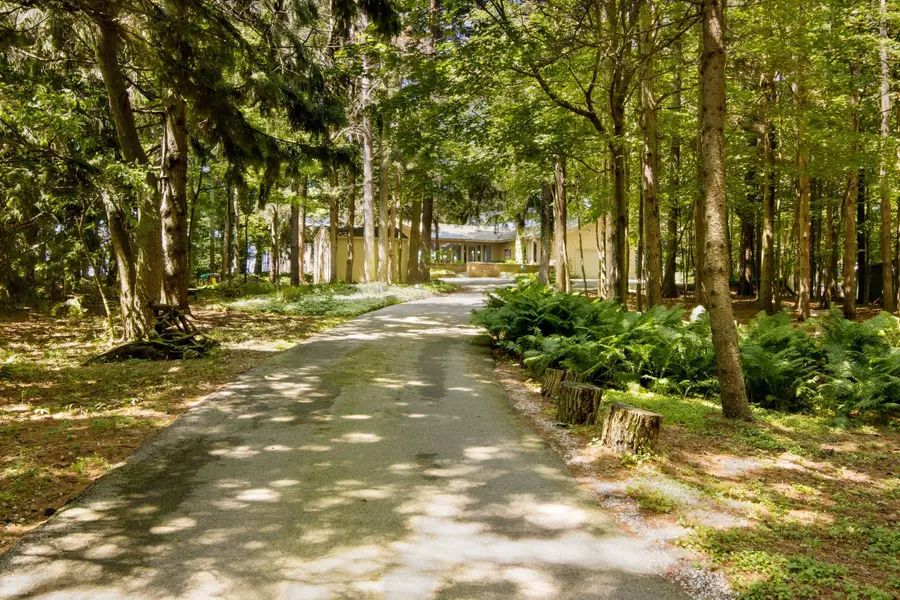 1936 Greenwood LNDG, Frankfort, MI 49635 - #3