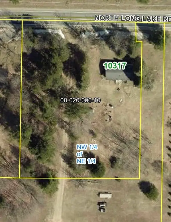 10317 North Long Lake, TraverseCity, MI 49685