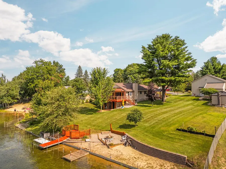 392 Gitchegumee DR, Buckley, MI 49620 - #2