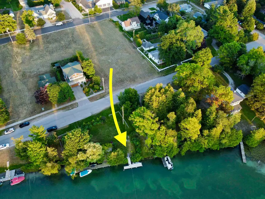 Unit 3 S Chandler, Leland, MI 49654 - #2