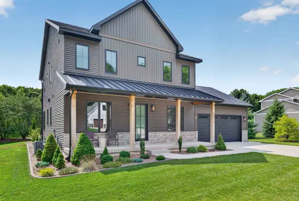 9336 E Summerfield DR, TraverseCity, MI 49684