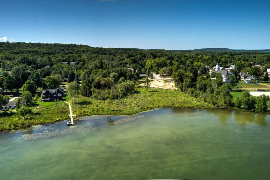 509 S Lake Shore, Leland, MI 49653 - #2